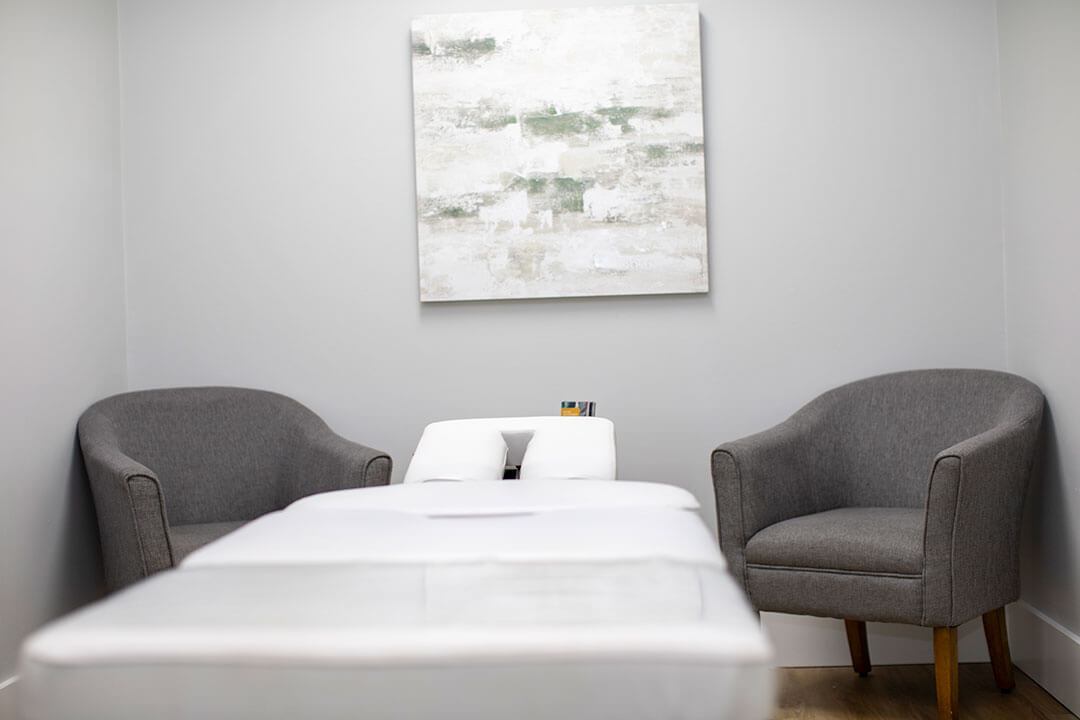 Modern Chiropractic Adjustment Room